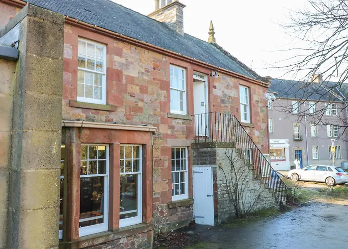 Pear Cottage - Priorwood Garden